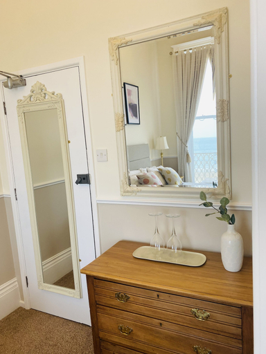 Bathroom 5, The Angove Guest House, Dorset