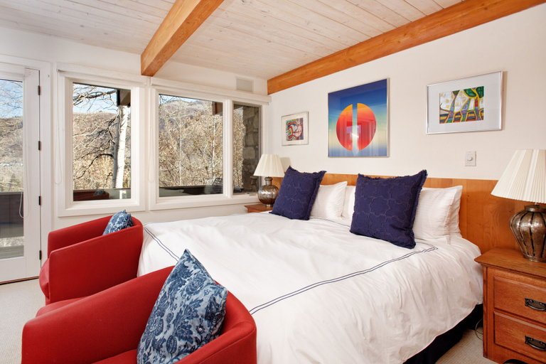 Room 4, Aspen Alps Apartment #507 Home by RedAwning, Pitkin