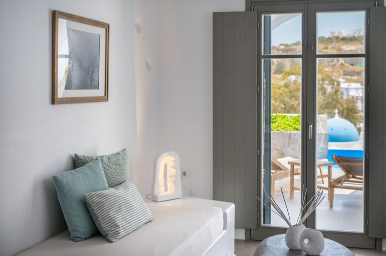 Bedroom 4, Amphitrite Suites Santorini, South Aegean