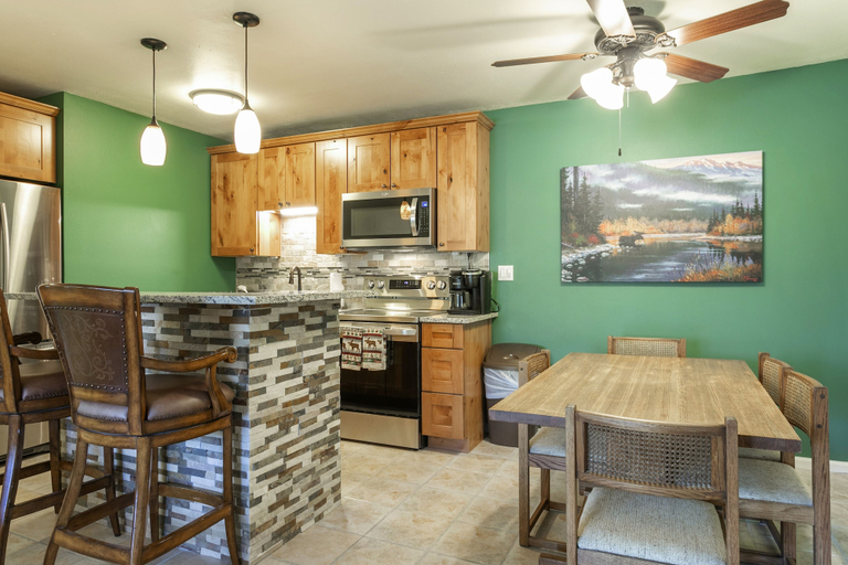 In-room dining, C305 W Beaver Creek Blvd 2 Bedroom Condo by RedAwning, Eagle