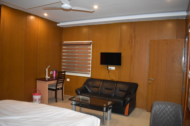 Bedroom 2, Forest Rest House Bir, Kangra