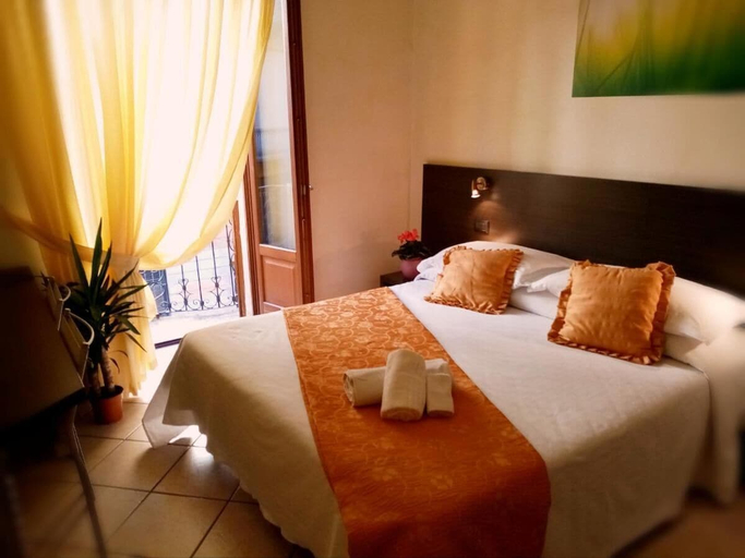 Bedroom 4, Hotel Ligure, Cuneo
