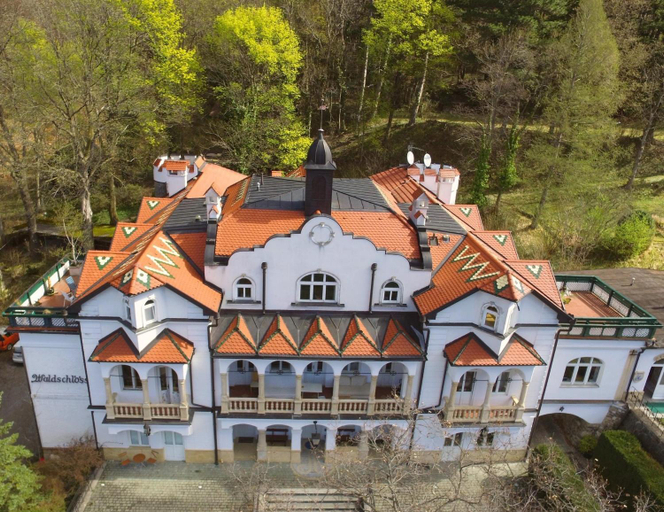 Others 5, Waldschlossl Schneedorfl, Neunkirchen