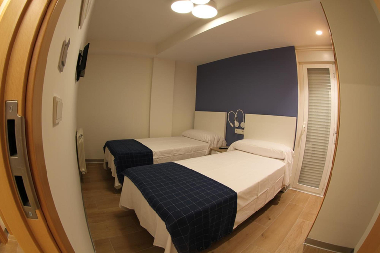 Bedroom 2, Hostal Mónaco, Valladolid