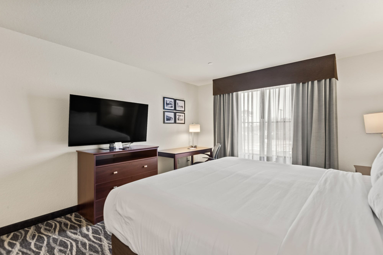 Bedroom 3, Cobblestone Hotel & Suites - Cullman, Cullman