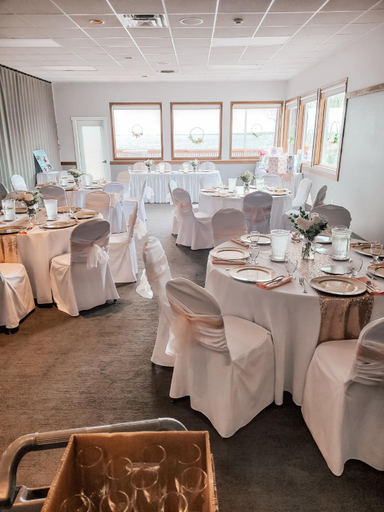 Food & Drinks 4, La Place Rendez-Vous Hotel, Rainy River