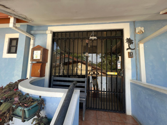 Public Area 4, Tropical Gardens Suites and Apartments, Carrillo