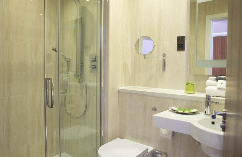 Bathroom 5, Fonab Castle Hotel & Spa, Perthshire and Kinross
