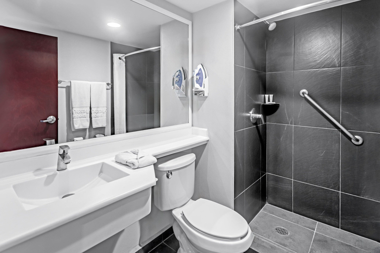 Bathroom 4, City Express By Marriott Leon, León