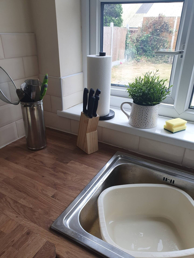 Others 3, 5-bed House With Separate Living Room, Birmingham