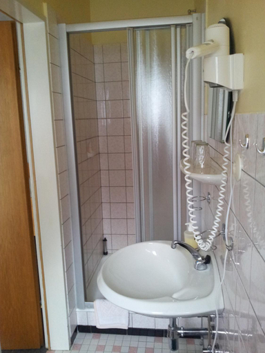 Bathroom 3, Hotel Weinhaus Am Stiftstor, Cochem-Zell