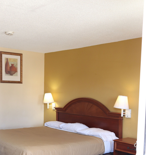Bedroom 4, Woodstream Inn, Troup