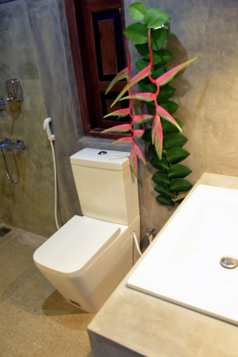 Bathroom 3, N 34 Mirissa, Weligama