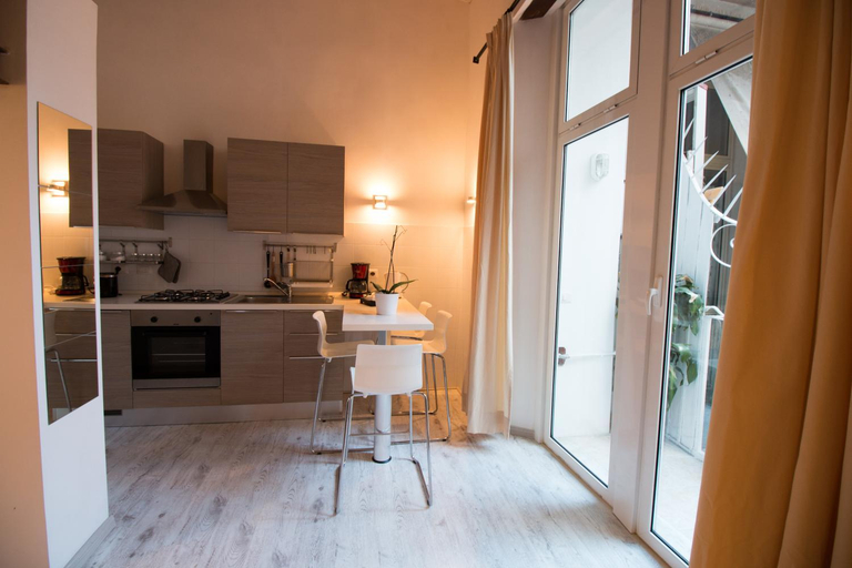Kitchen 2, Inner House, Rome