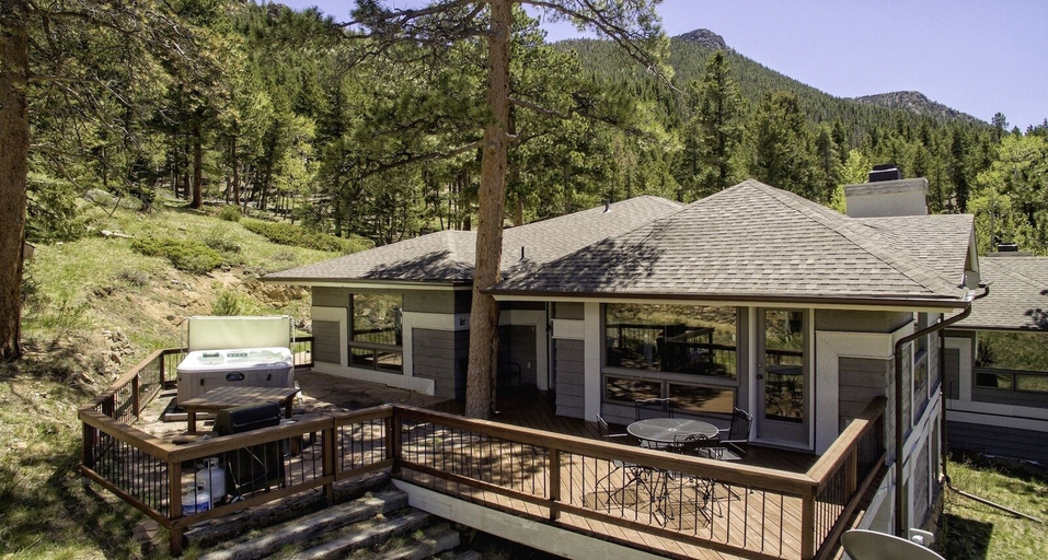 Exterior 5, Tranquil Luxury Vacation At Windcliff 3 Bedroom Home by RedAwning, Larimer