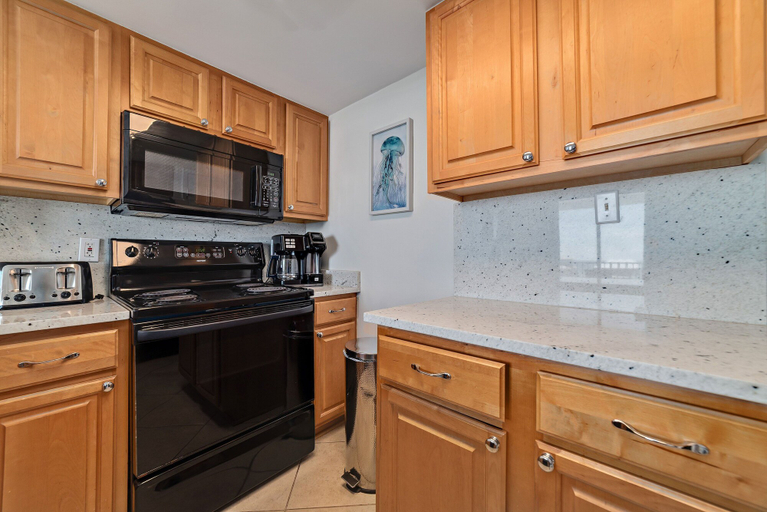 Others 5, 1br/1ba Sleeps 4 Near Beach w/ Breathtaking Ocean Views, Baldwin