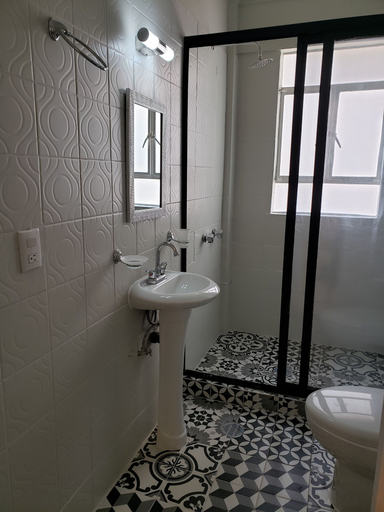 Bathroom 4, Singular Centro Histórico, Mexico City