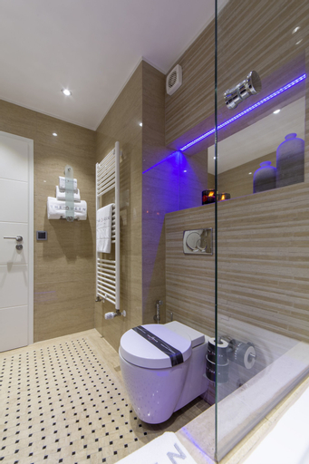 Bathroom 30