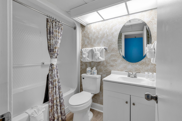 Bathroom 3, Stunning Oceanfront View Atlantica Tower, Horry