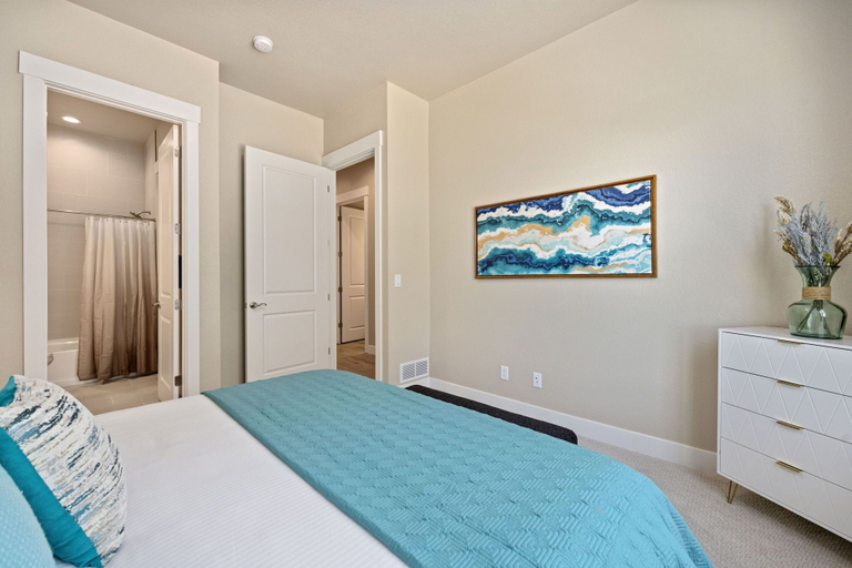 Bedroom 3, Elegant Home Near TPC Golf Course and Trails, Larimer