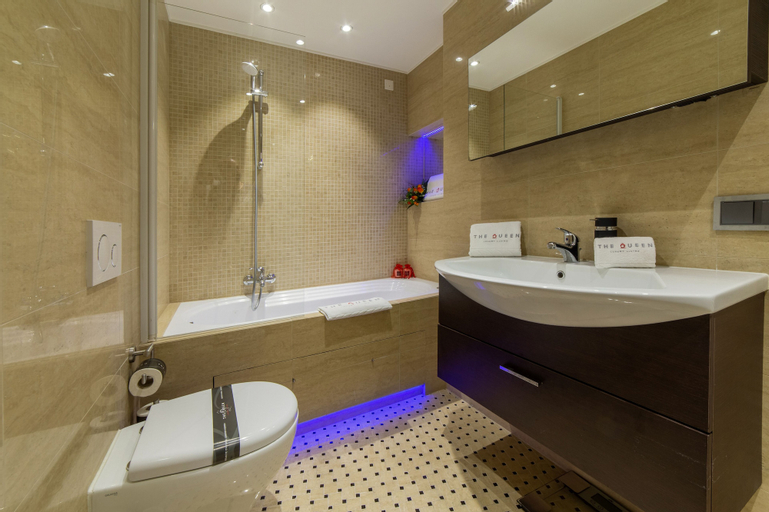 Bathroom 4