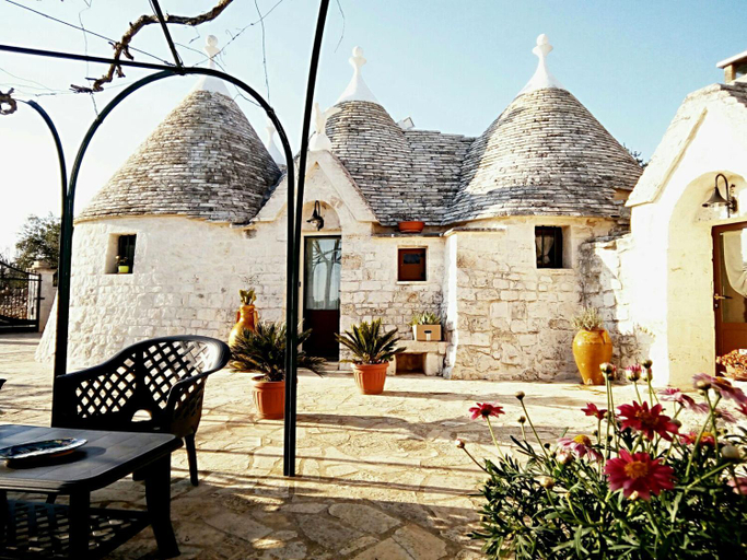 Others 3, Trullo Sereno Angelo, Bari