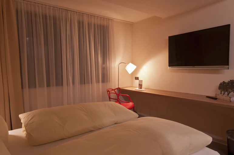 Bedroom 14
