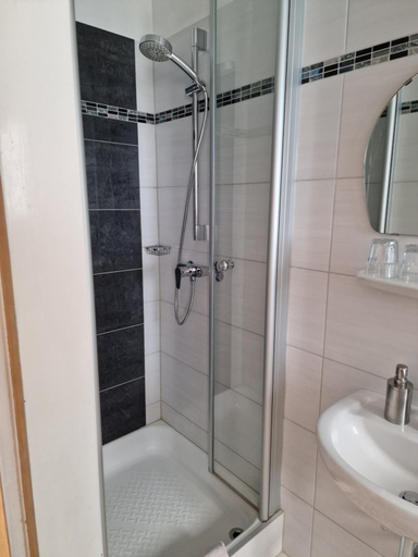 Bathroom 5, Hotel Weinhaus Am Stiftstor, Cochem-Zell