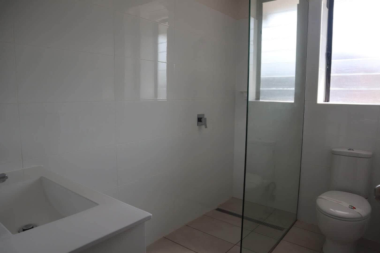 Bathroom 5, Coolum Beach Resort, Maroochy - Coastal North