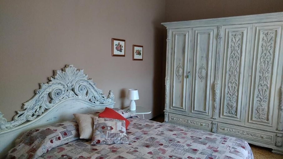 Bedroom 4, Casa di Osio, Siena