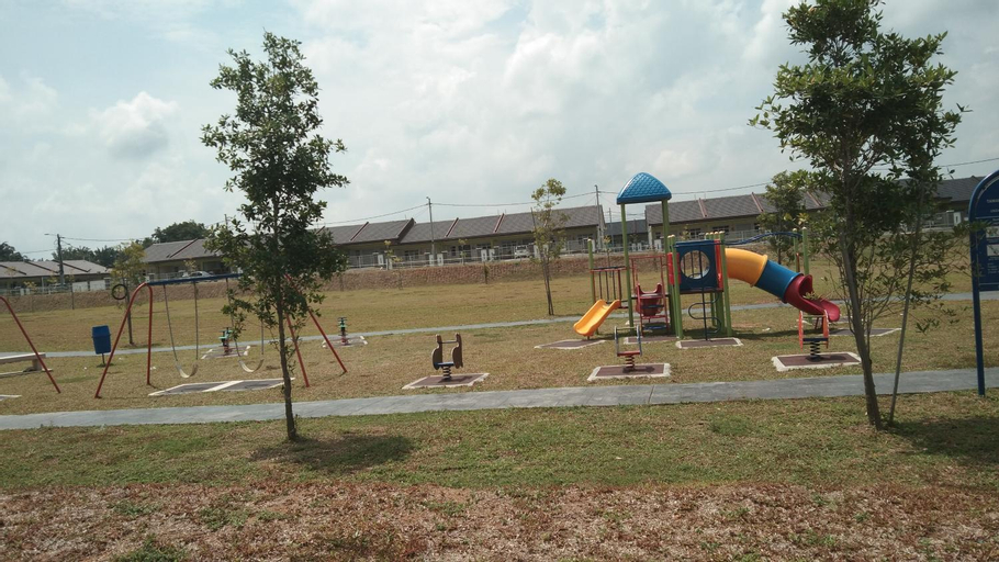 Family & Kids, Ainur Homestay, Alor Gajah