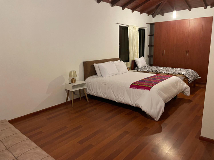Bedroom 2, Quito Airport Suites Hotel, Quito