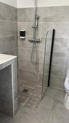 Shower 5, Hauts du Fort - Residence 4 Etoiles, Rémire-Montjoly