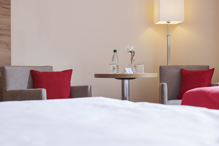 Bedroom 3, Korbstadthotel Krone, Lichtenfels