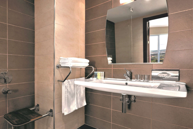 Bathroom 5, Ramada by Wyndham Tekirdag, Merkez