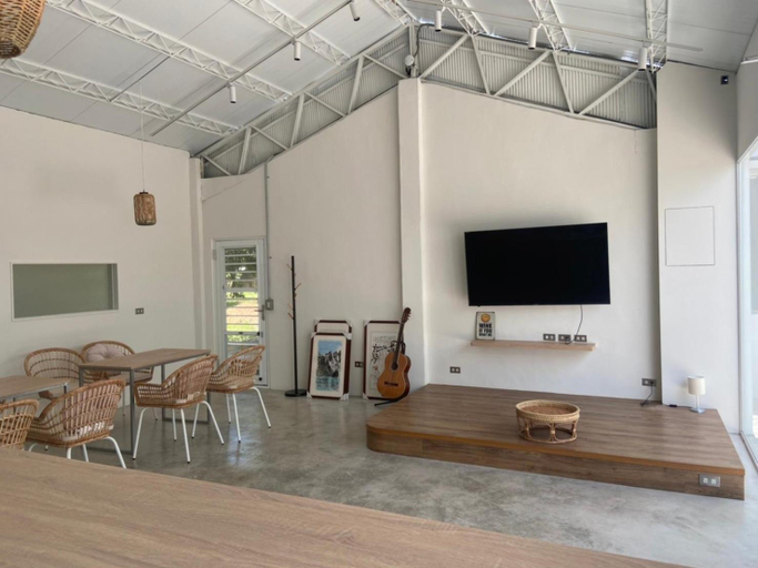 Others 4, Sailing Inn, Pingtung