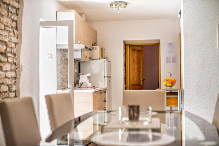 Others 5, Apartments Salcinovic, Medulin