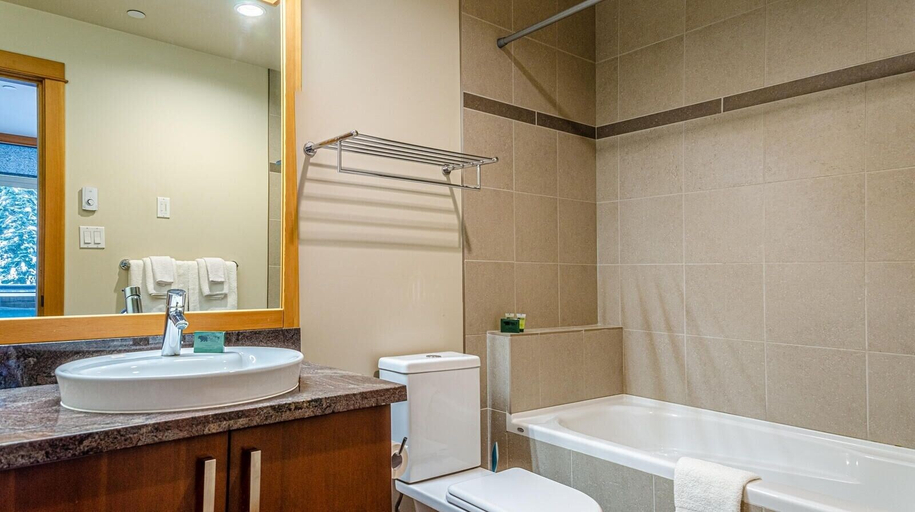Bathroom 4, Kookaburra Lodge #303 By Bear Country, Thompson-Nicola
