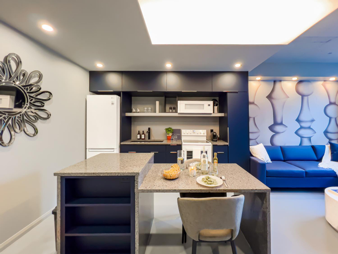 Dining Room 13