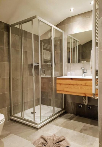 Bathroom 3, Hotel Grieserhof, Reutte