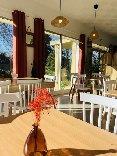 Food & Drinks 5, Motel Les Broussailles, Nièvre
