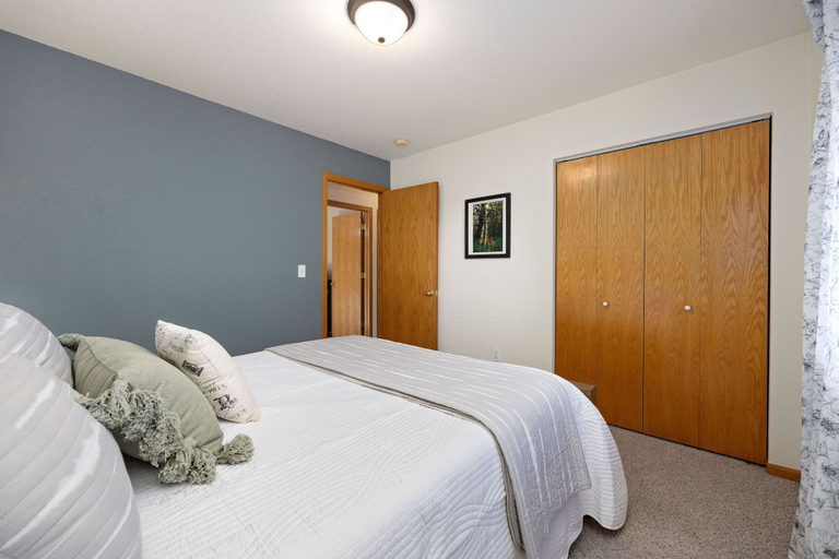 Bedroom 2, Charming Home With RV Parking, 30 Miles From Rmnp, Larimer