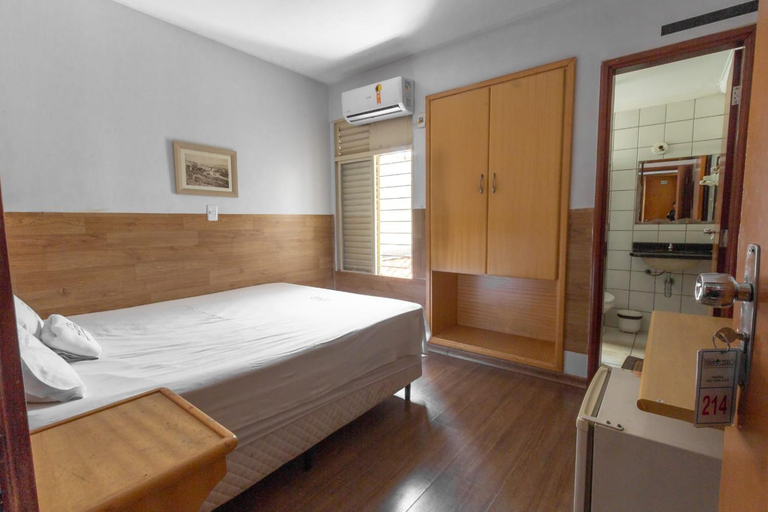 Bedroom 2, Hotel Terra Cedro In, Goiania