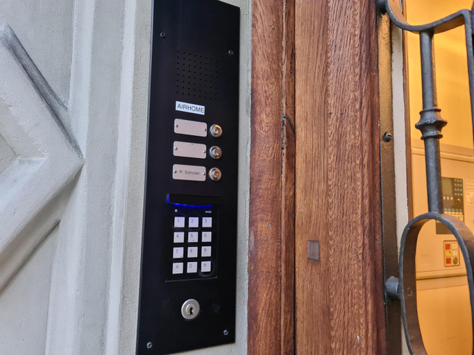 Others 3, Top City Center Apartments location next to Lion Monument, Luzern