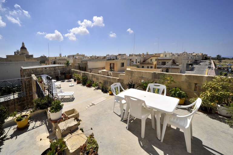 Exterior & Views 2, Tal-barun Farmhouse