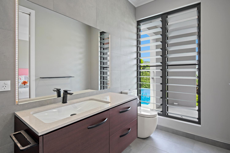 Bedroom 3, Mandalay Luxury Retreat, Whitsunday