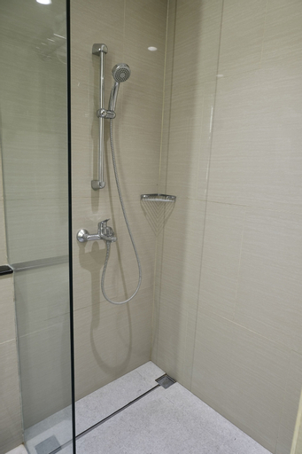 Bathroom 19