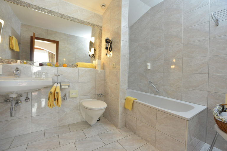Bathroom 4, Hotel Residenz Hochland, Innsbruck Land