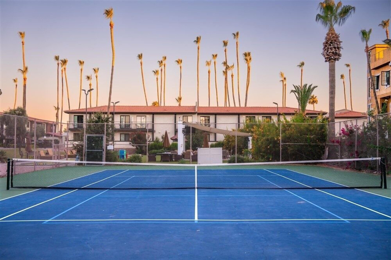 Sport court