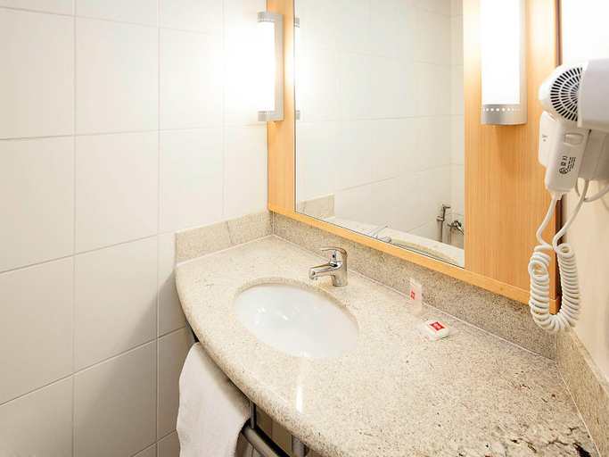 Bathroom 5, ibis Campo Grande, Campo Grande